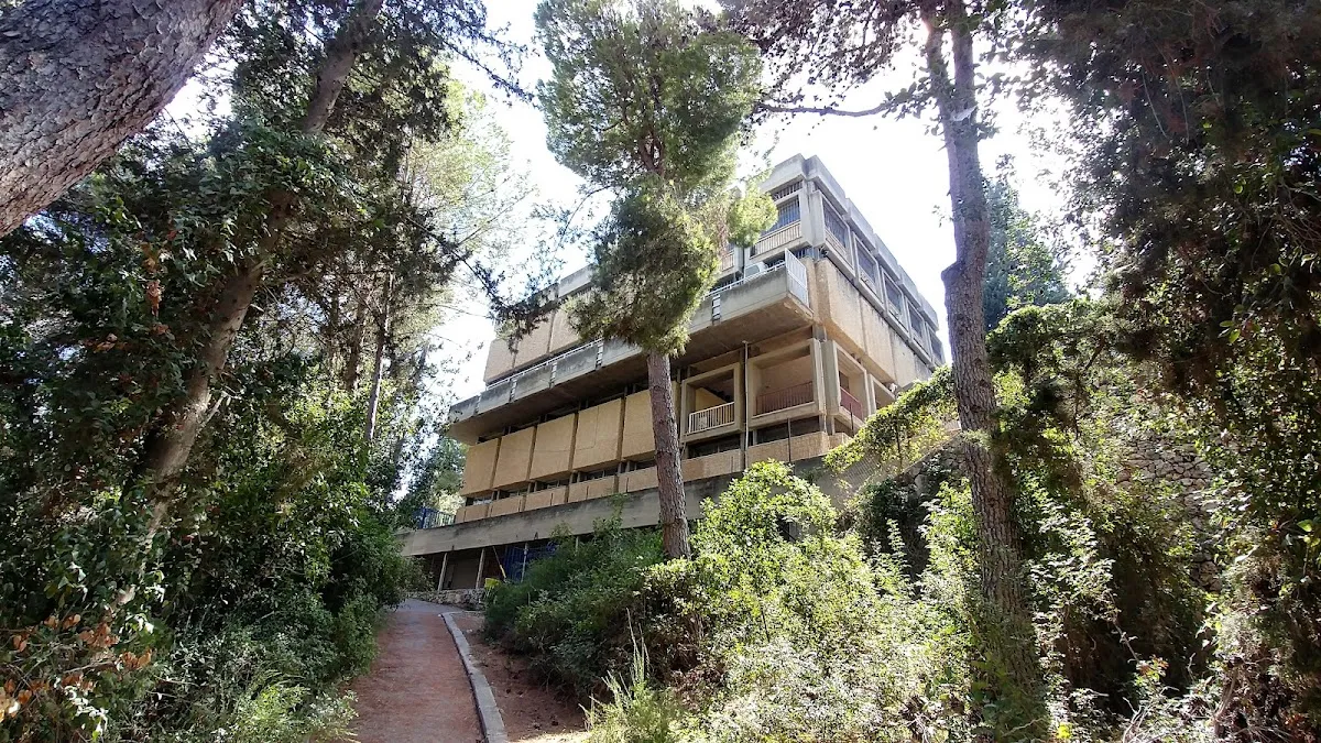 Synagogues Center (Merkaz Batei HaKnesset) — foto 6