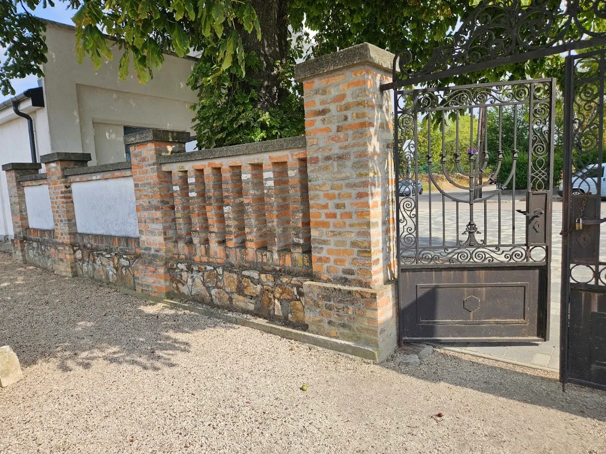 Székesfehérvári izraelita temető — foto 8