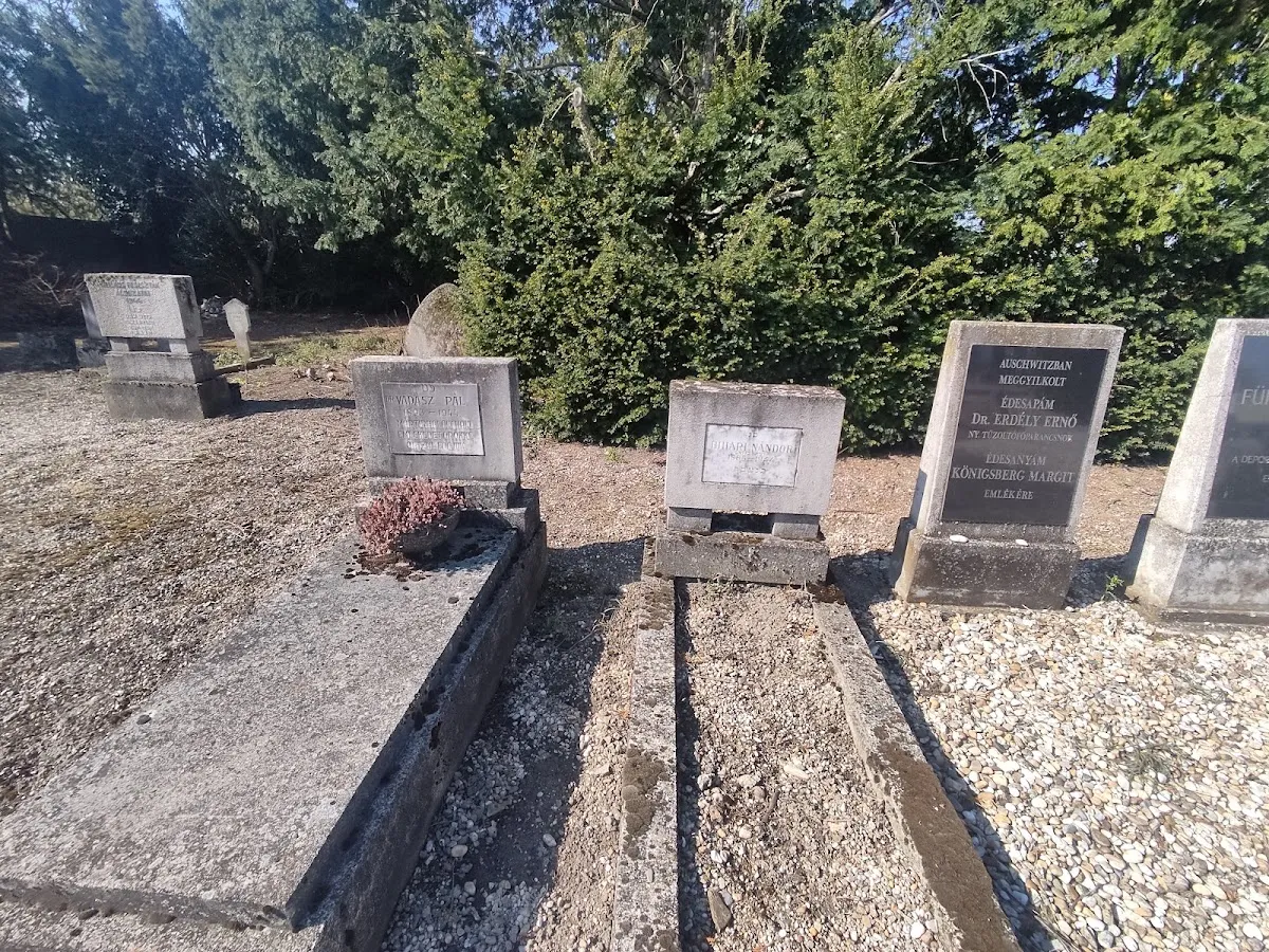 Szigeti izraelita temető — foto 5