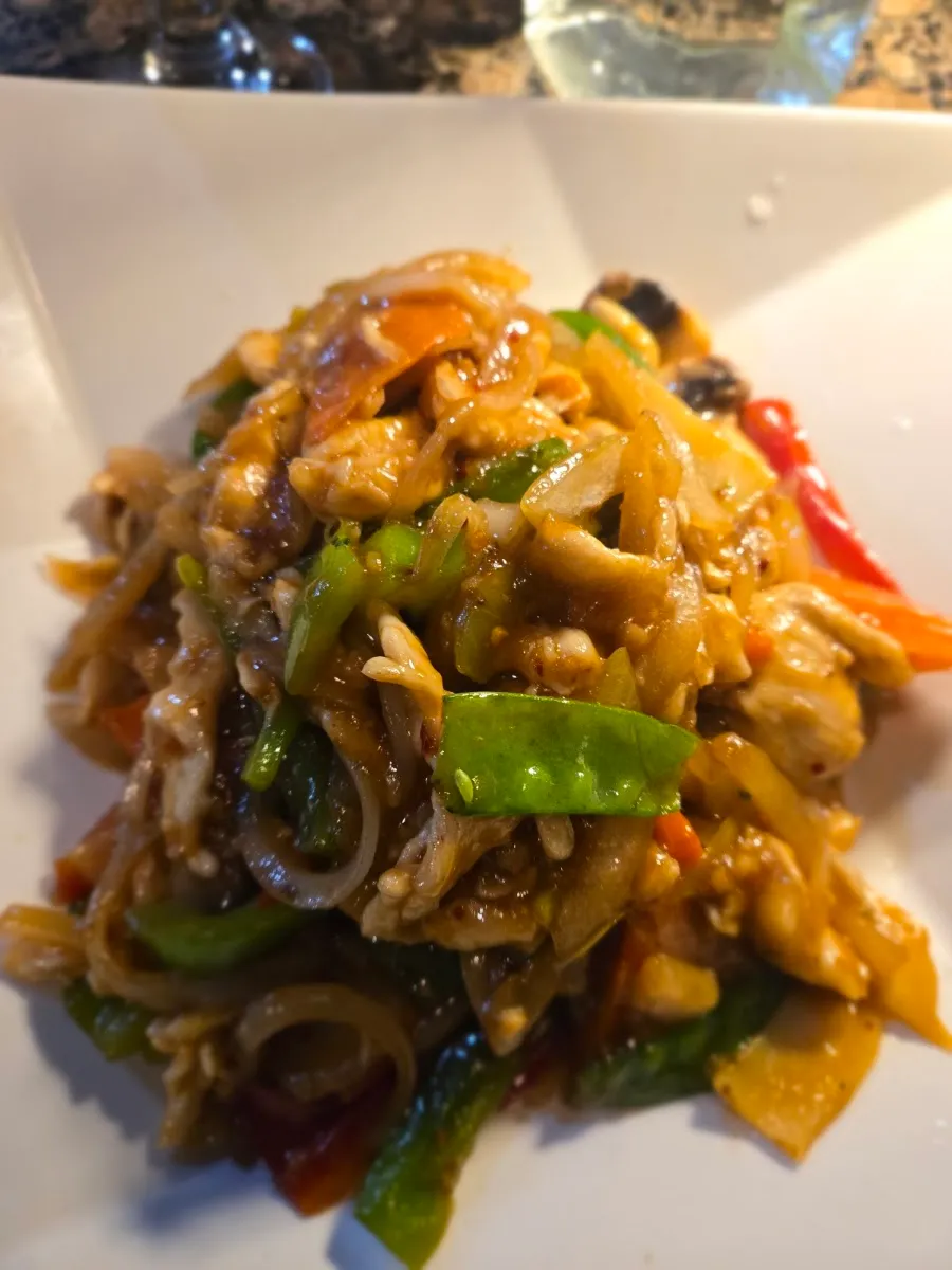 Taam Thai Sushi Bar & Asian Fusion — foto 5