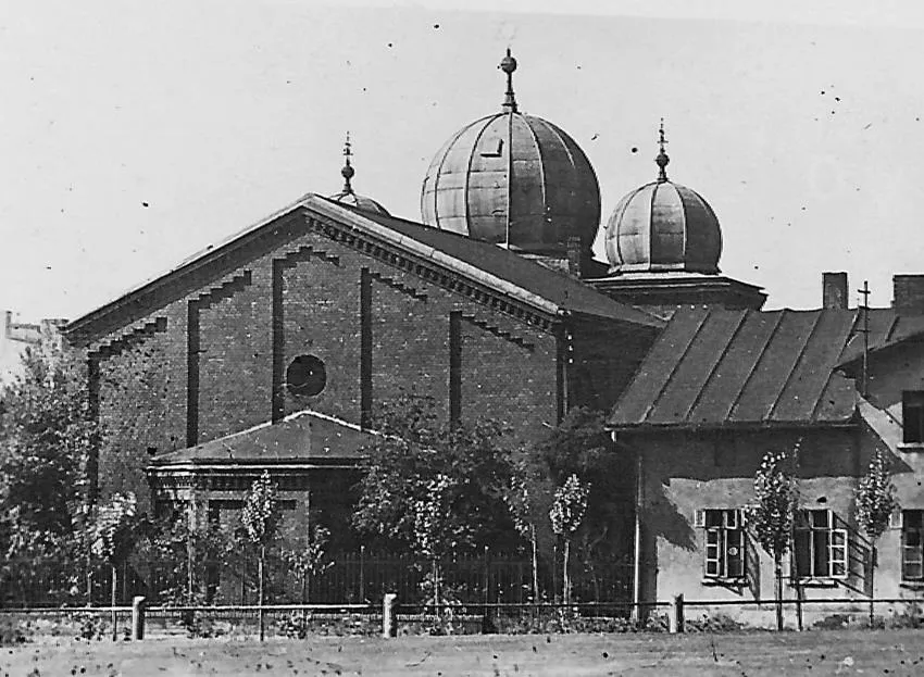Tablice upamiętniające Synagoge w Gliwicach — photo 3