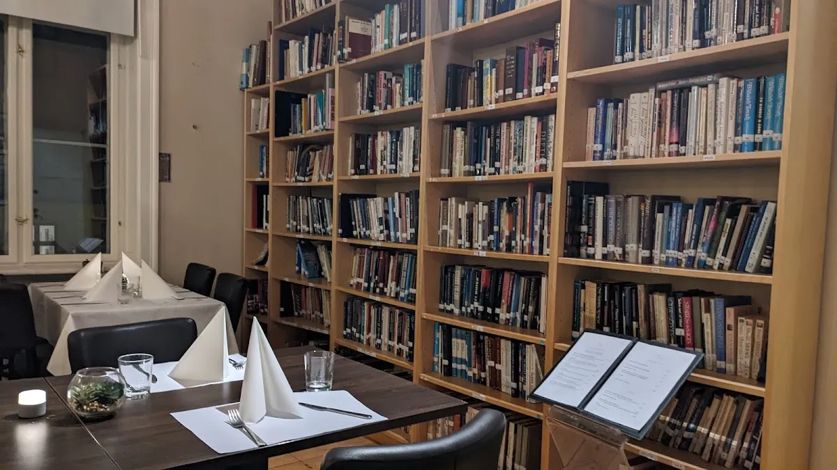 Taim Kosher Restaurant — photo 7