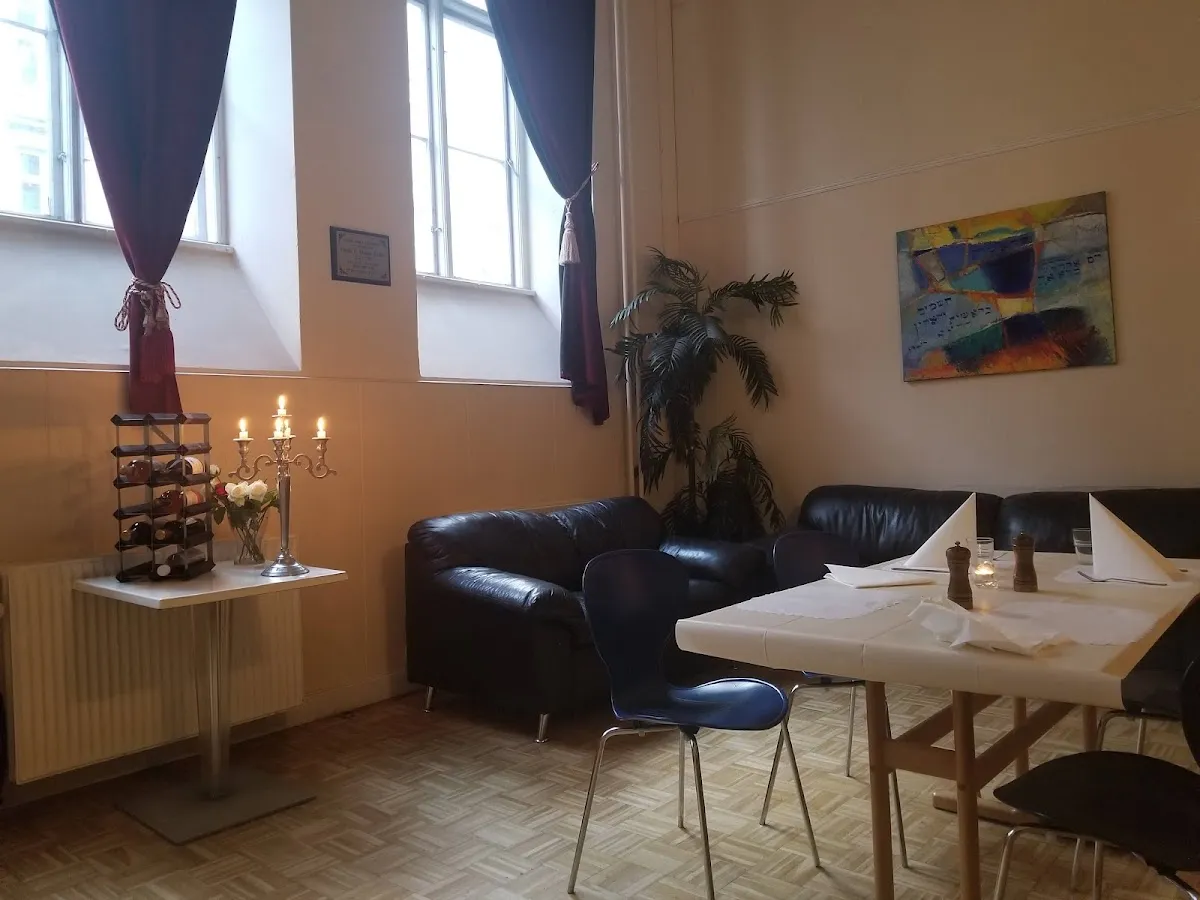 Taim Kosher Restaurant — photo 9