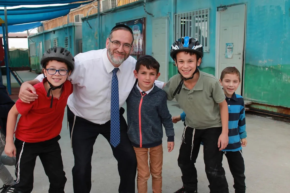Talmud Torah Darchei Noam — photo 8