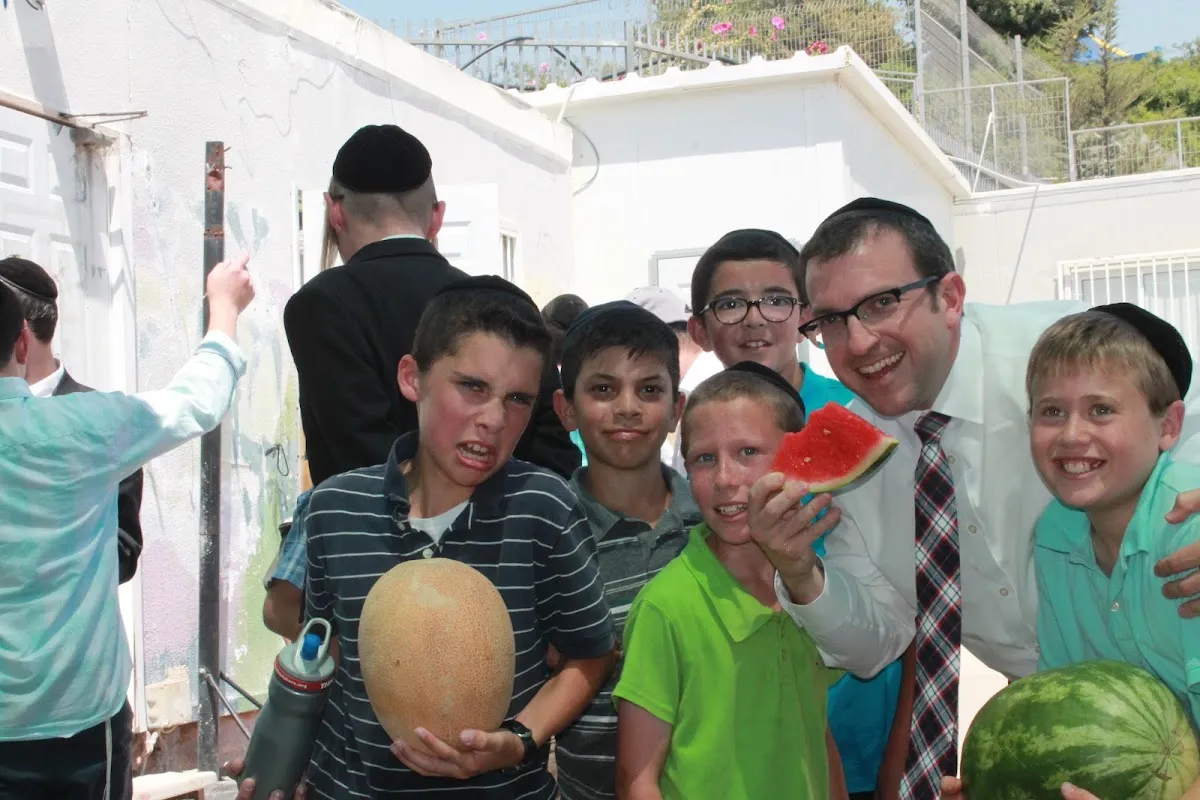 Talmud Torah Darchei Noam — photo 9
