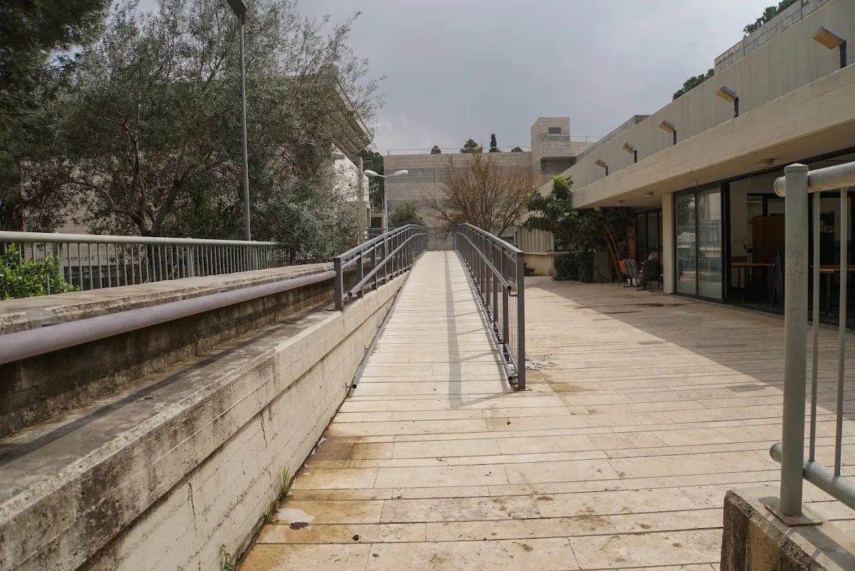 Technion Synagogue — foto 6