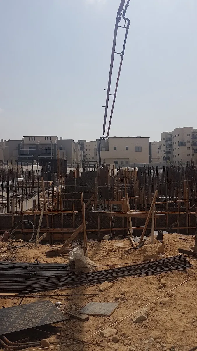 Tefilat Avot Synagogue and Beit Midrash — foto 8