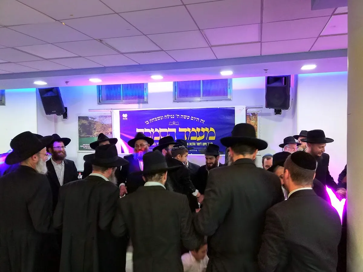 Tehilot Hashem Synagogue — foto 10