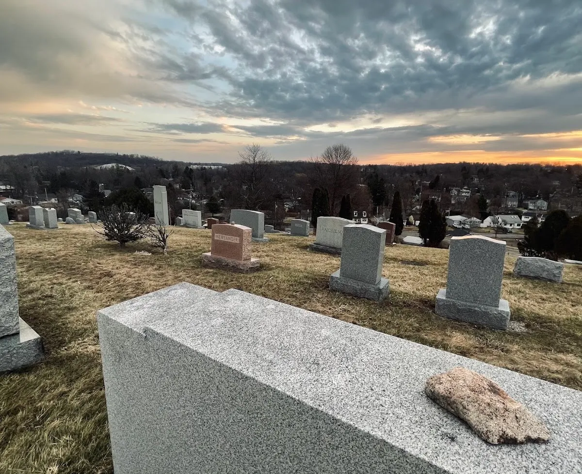 Temple Adath Yeshurun cemetery