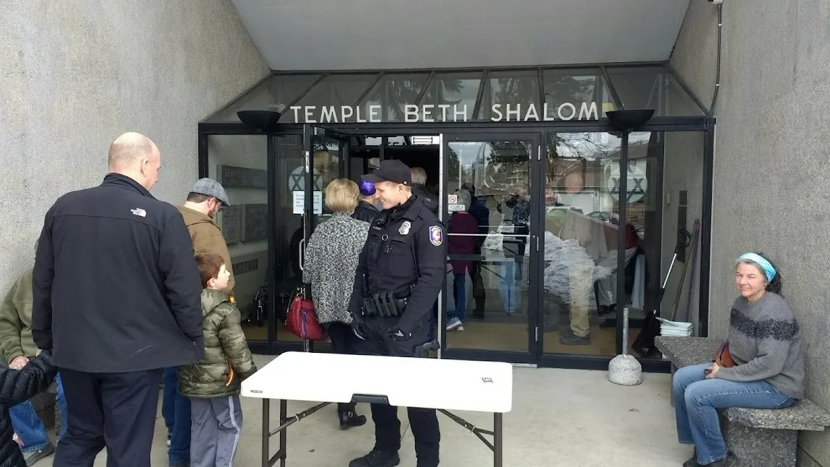 Temple Beth Shalom — photo 5