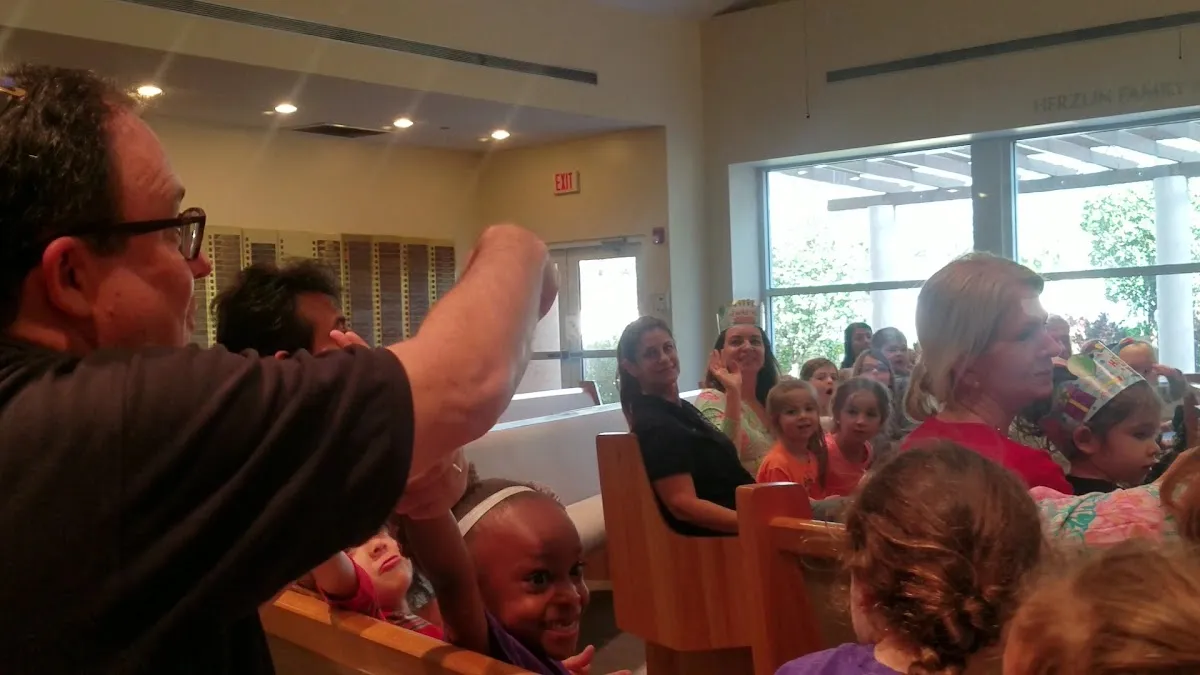 Temple Beth Torah — foto 3