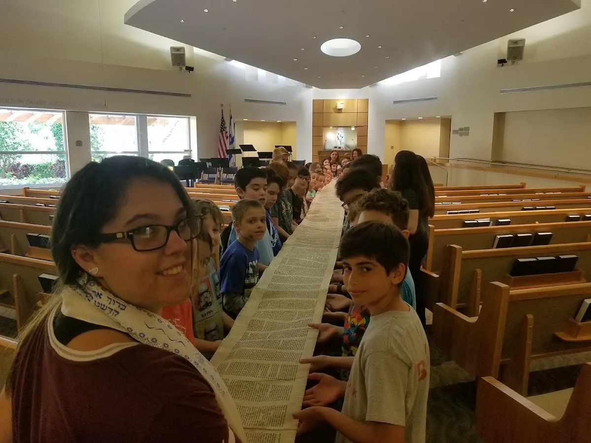 Temple Beth Torah — foto 9