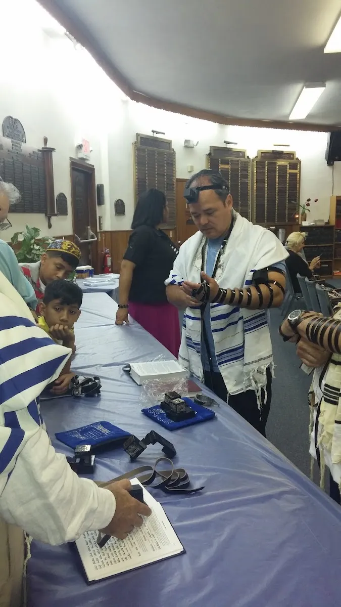Temple Beth Tov-Ahavat Shalom — photo 3