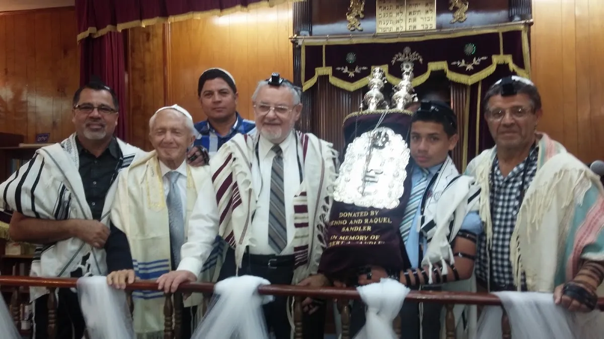 Temple Beth Tov-Ahavat Shalom — photo 6
