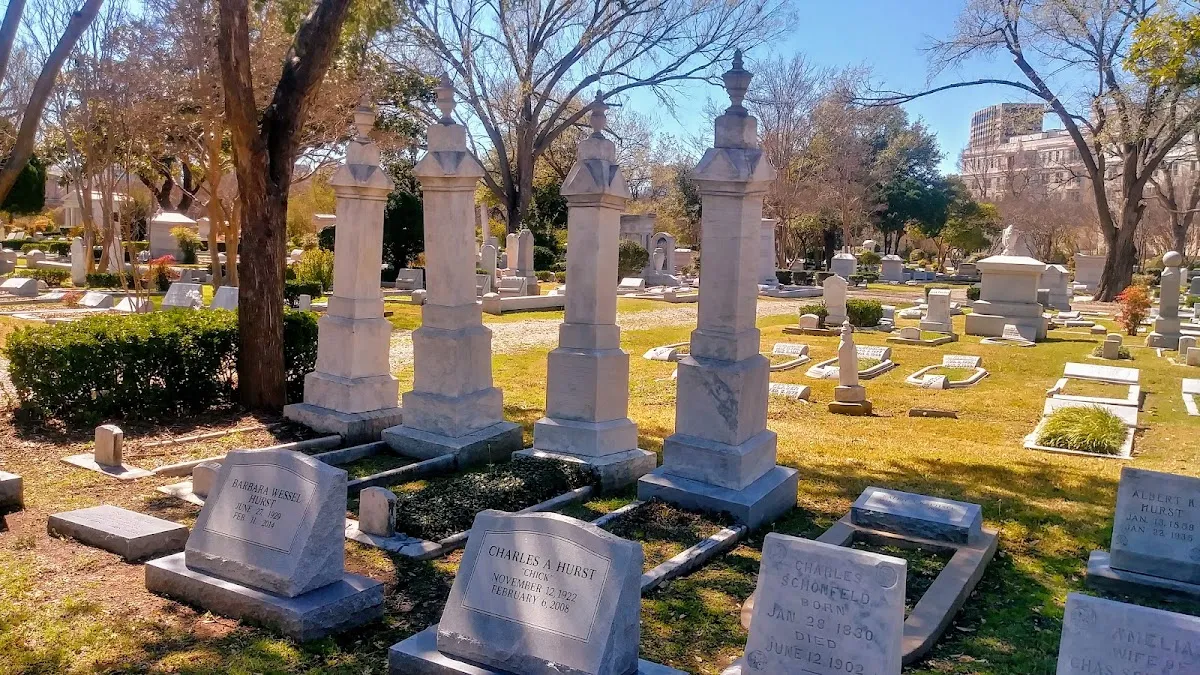 Temple Emanu-El Cemetery — foto 9