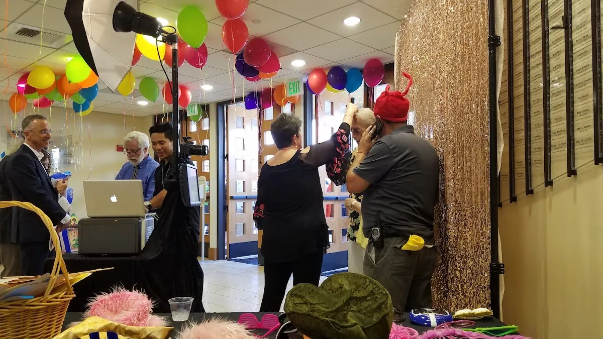 Temple Emanu-El San Diego — photo 6