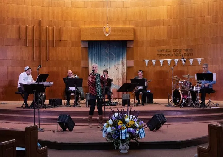 Temple Emanuel (Newton) — photo 2