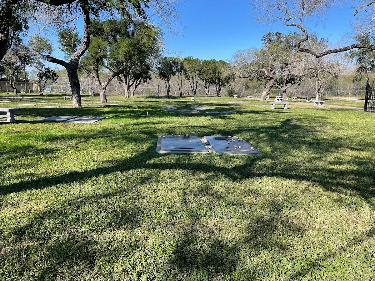 Temple Emmanuel Cemetery — photo 2
