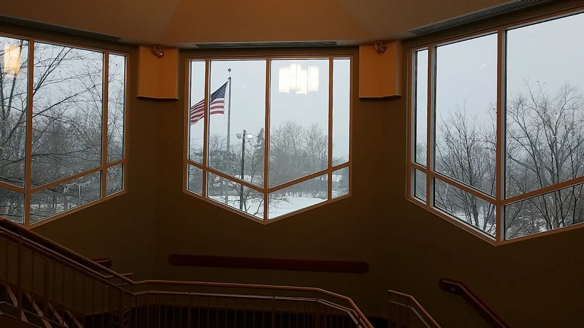 Temple Emunah — foto 8