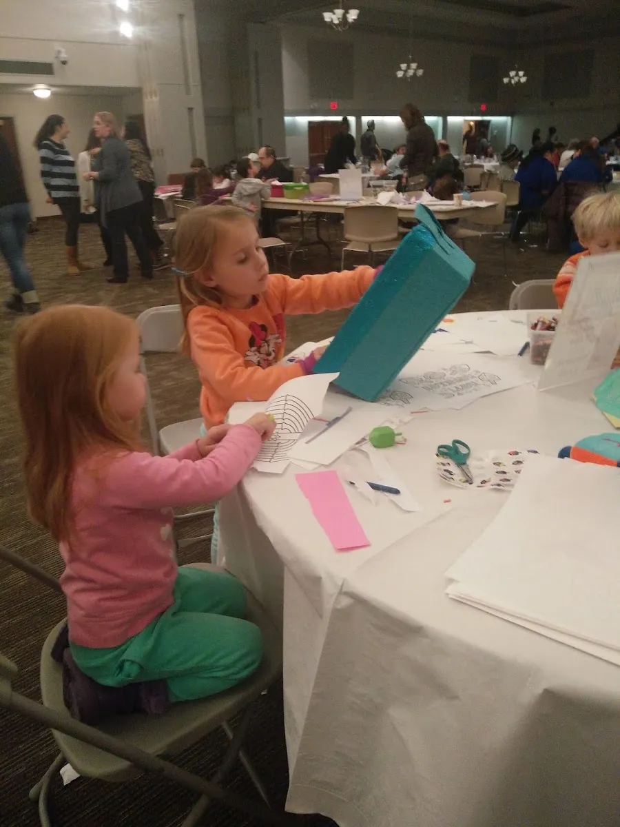 Temple Emunah — foto 9