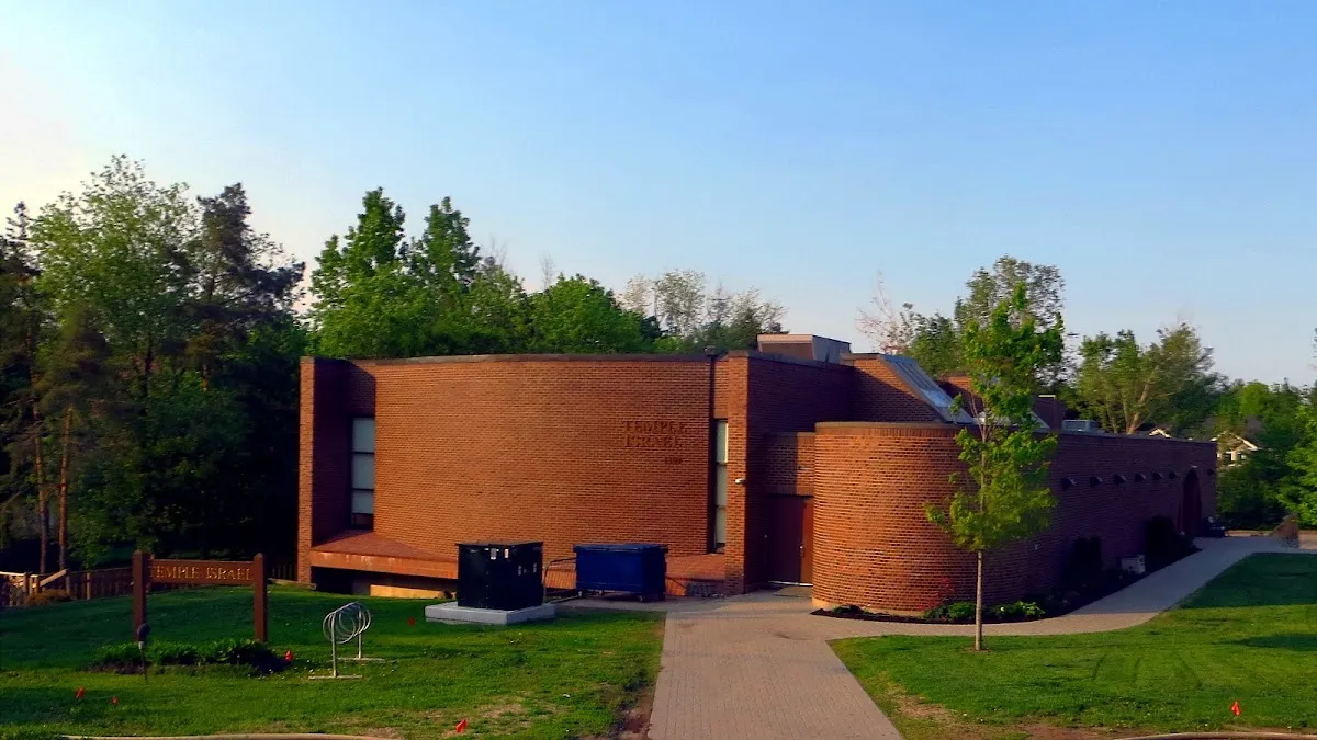 Temple Israel — photo 4