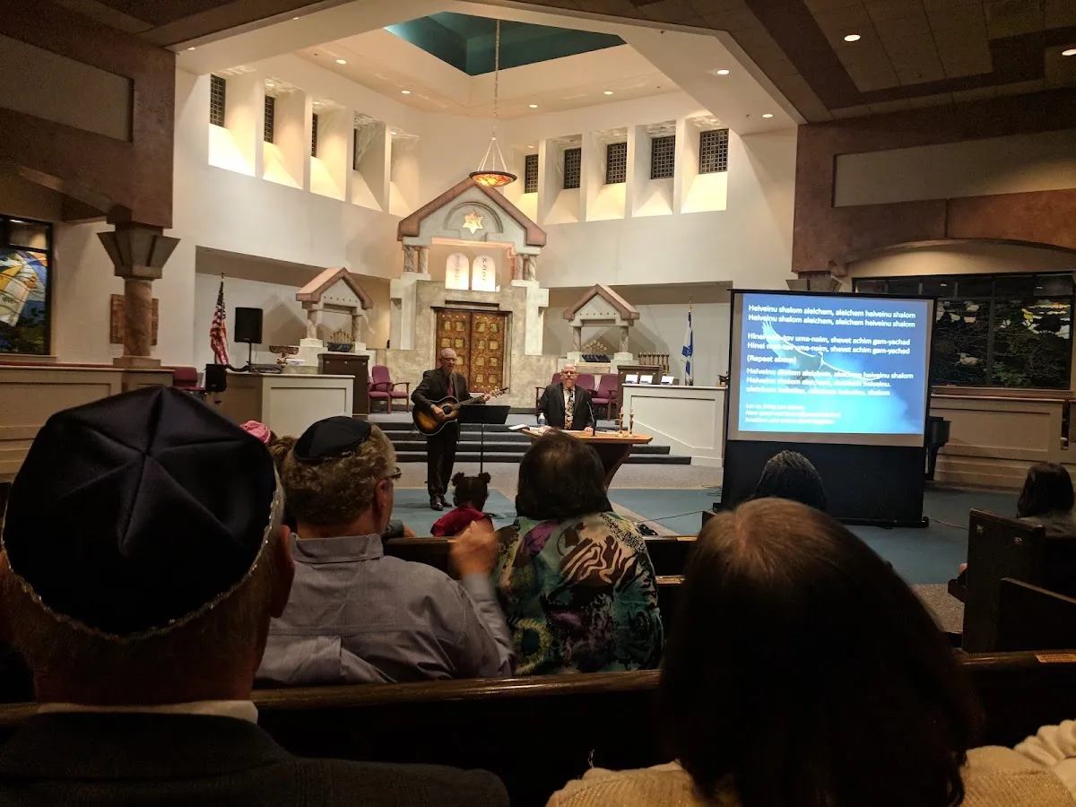 Temple Kol Emeth
