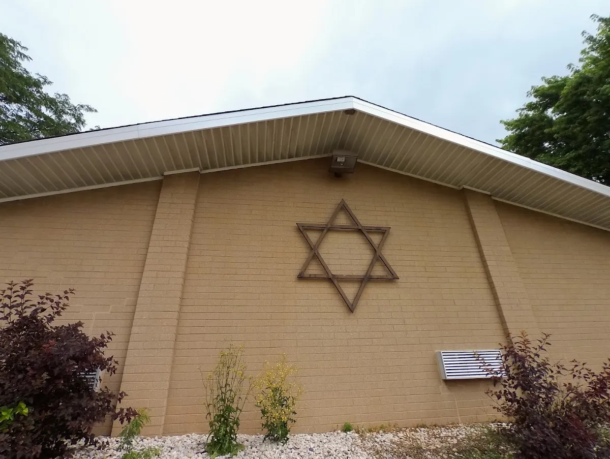 Temple Menorah de Milwaukee — photo 4
