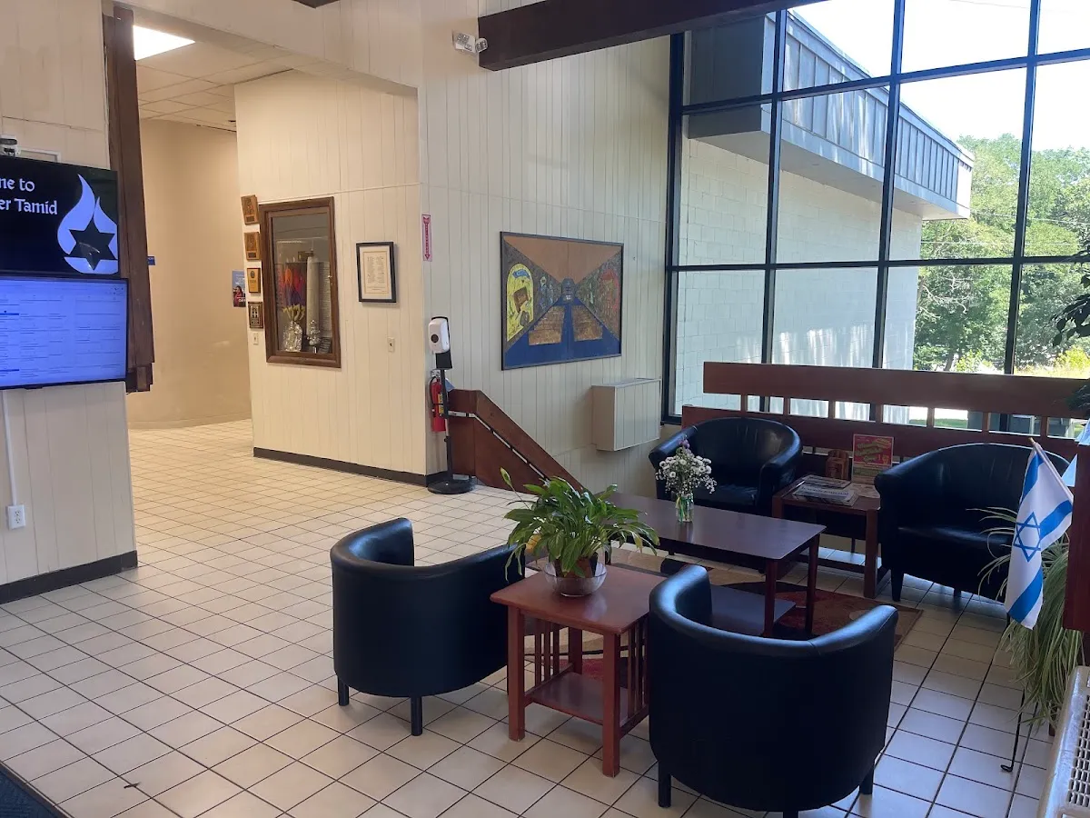 Temple Ner Tamid of the North Shore — photo 4