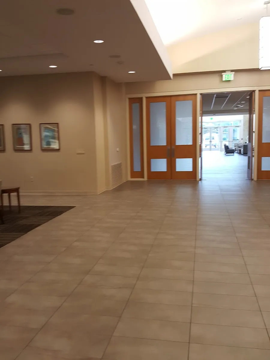 Temple Shalom — foto 4