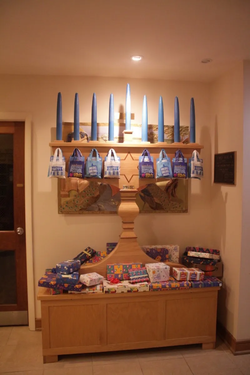 Temple Shalom — photo 6