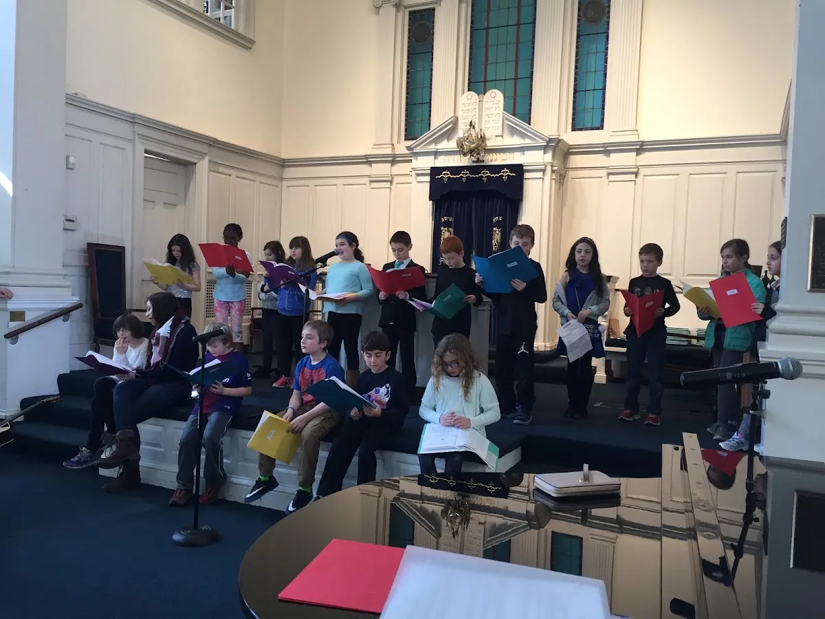 Temple Sinai (Brookline) — foto 10