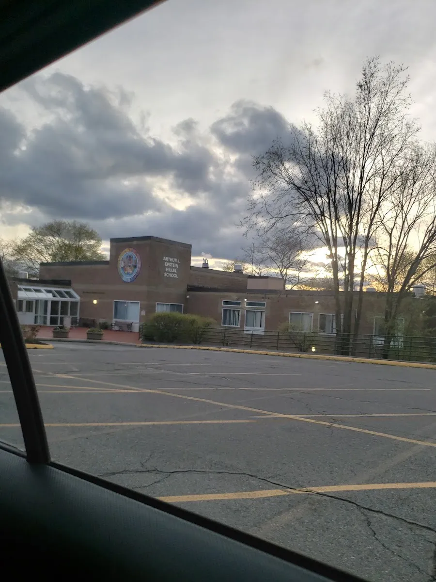 Temple Sinai Synagogue — foto 2
