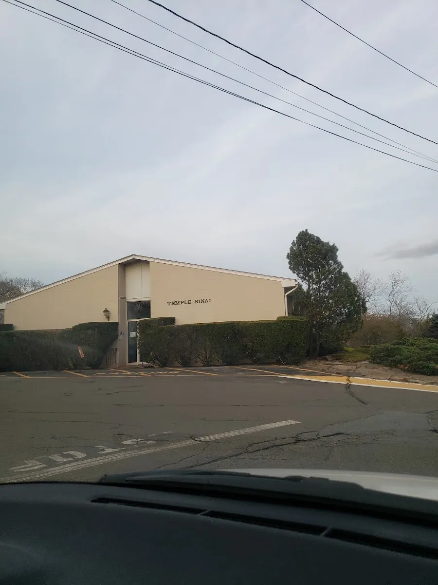 Temple Sinai Synagogue — foto 4