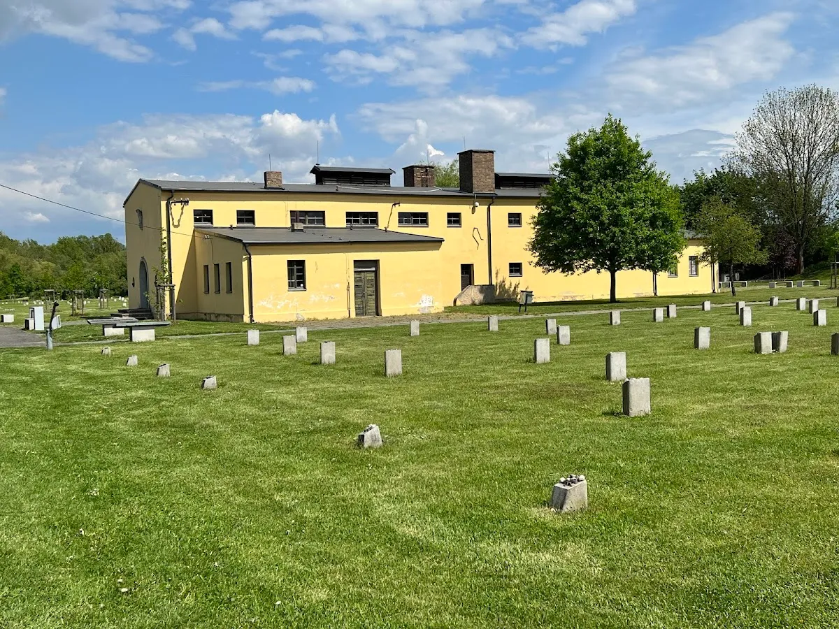 Památník Terezín – Krematorium a židovský hřbitov — foto 4