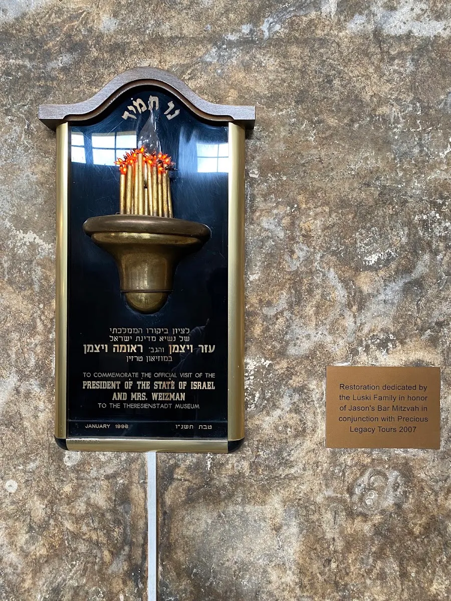 Památník Terezín – Krematorium a židovský hřbitov — foto 9