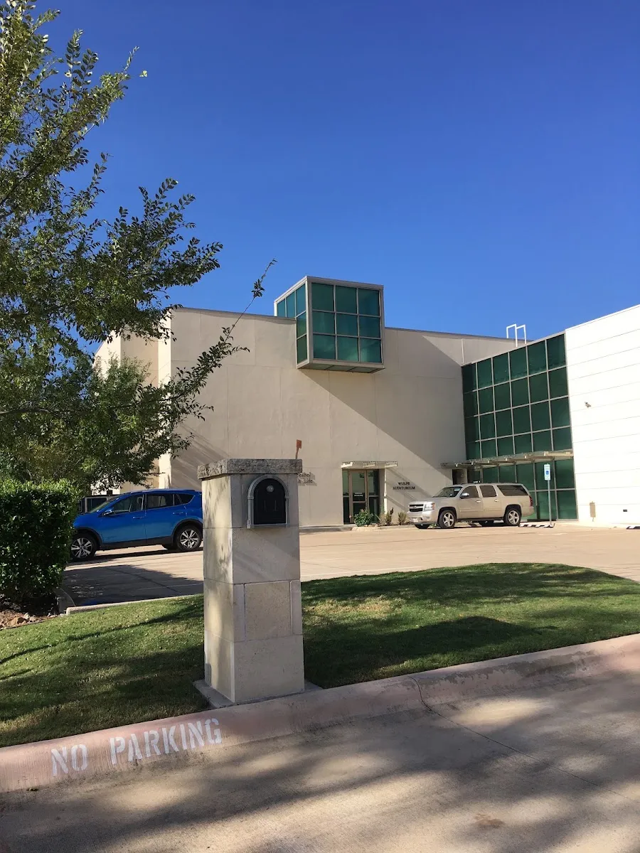 Texas A&M A.I. & Manet Schepps Hillel Center — foto 9