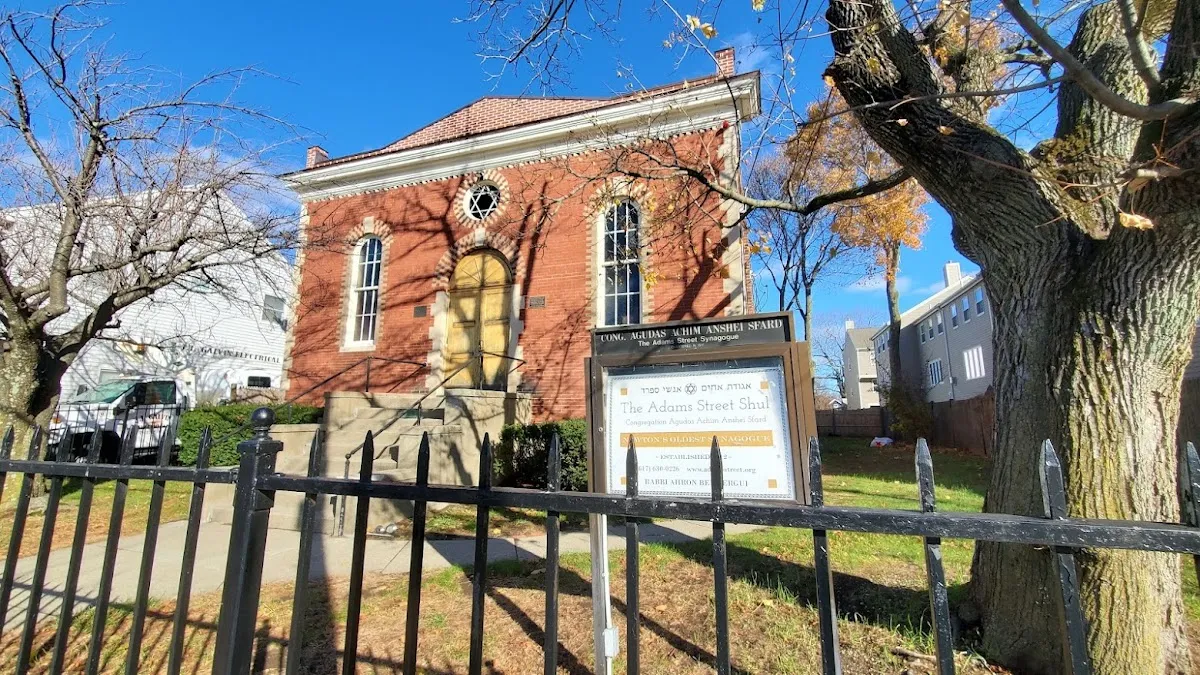 The Adams Street Shul — foto 2