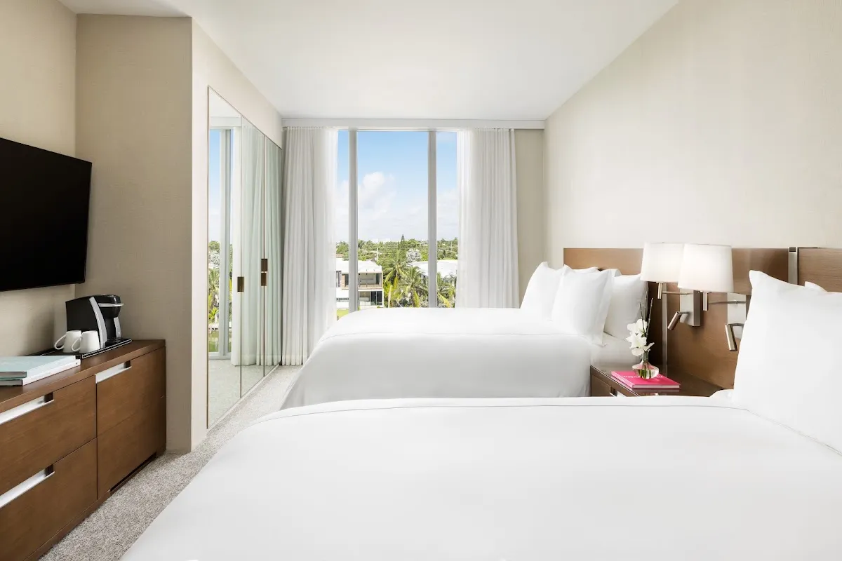 The Altair Bay Harbor Hotel — photo 4