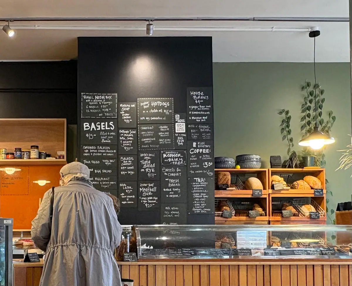 The Bond Street Deli — foto 10