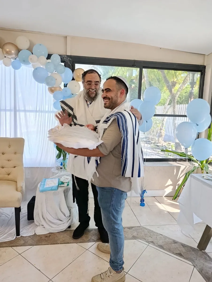 The Brit Milah Experience (Rabbi Yossi Srugo) — photo 6