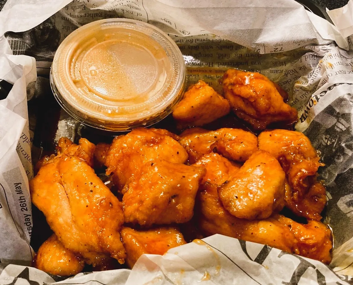 The Club Deli & Grill — photo 4