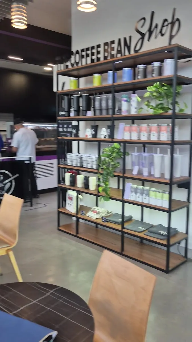 The Coffee Bean & Tea Leaf® | Balboa Boutiques — photo 2