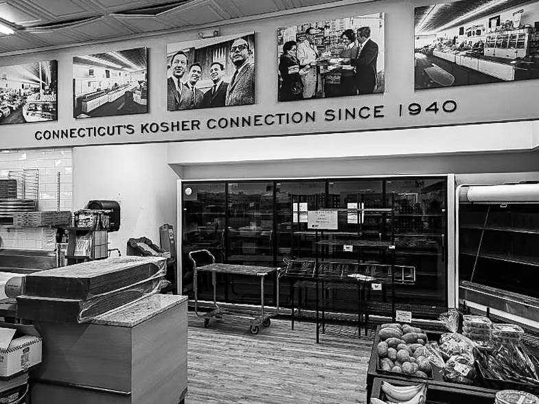 The Crown Market — photo 3