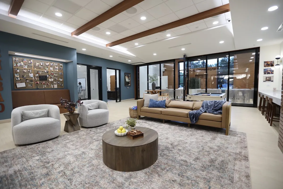 The Cutler Family Chabad House at the Rohr Center for Jewish Life serving KU and Northeast Kansas Communities — photo 9