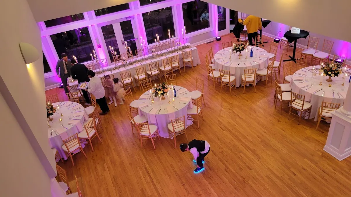 The Gusto Kitchen (catering kosher)