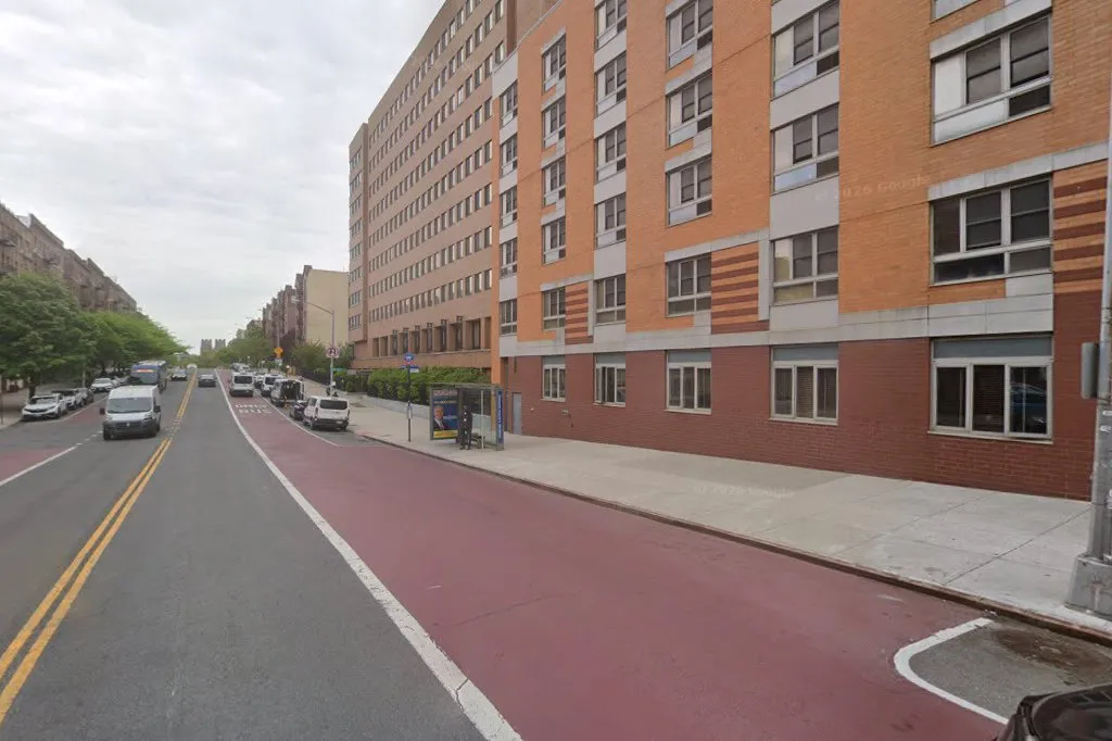 The New Jewish Home — University Avenue — foto 3