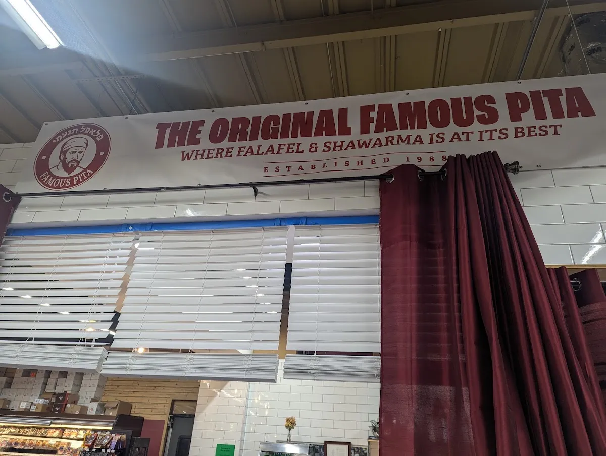 The Original Famous Pita & Falafel Tanami — foto 9
