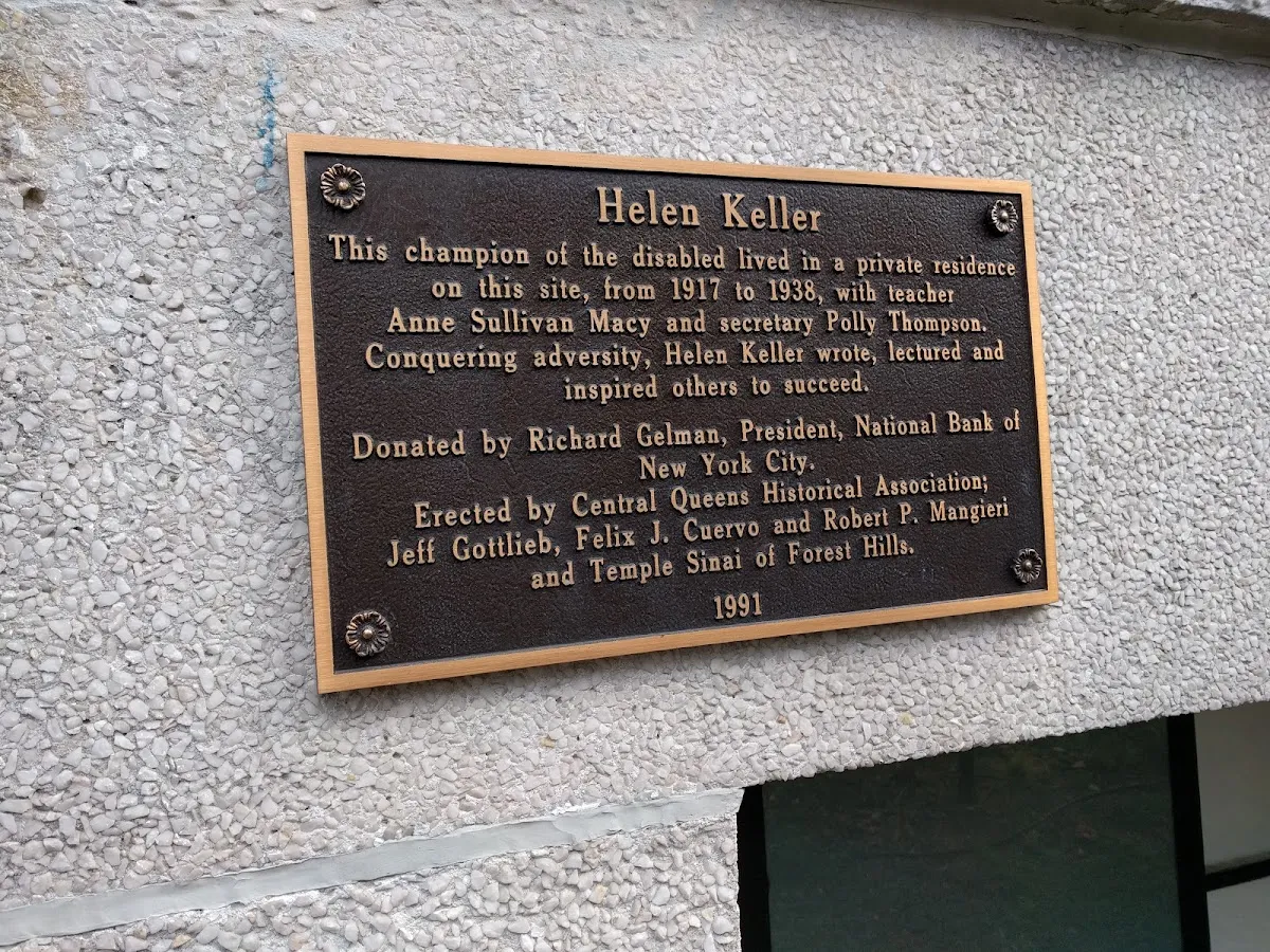 The Reform Temple of Forest Hills — foto 5