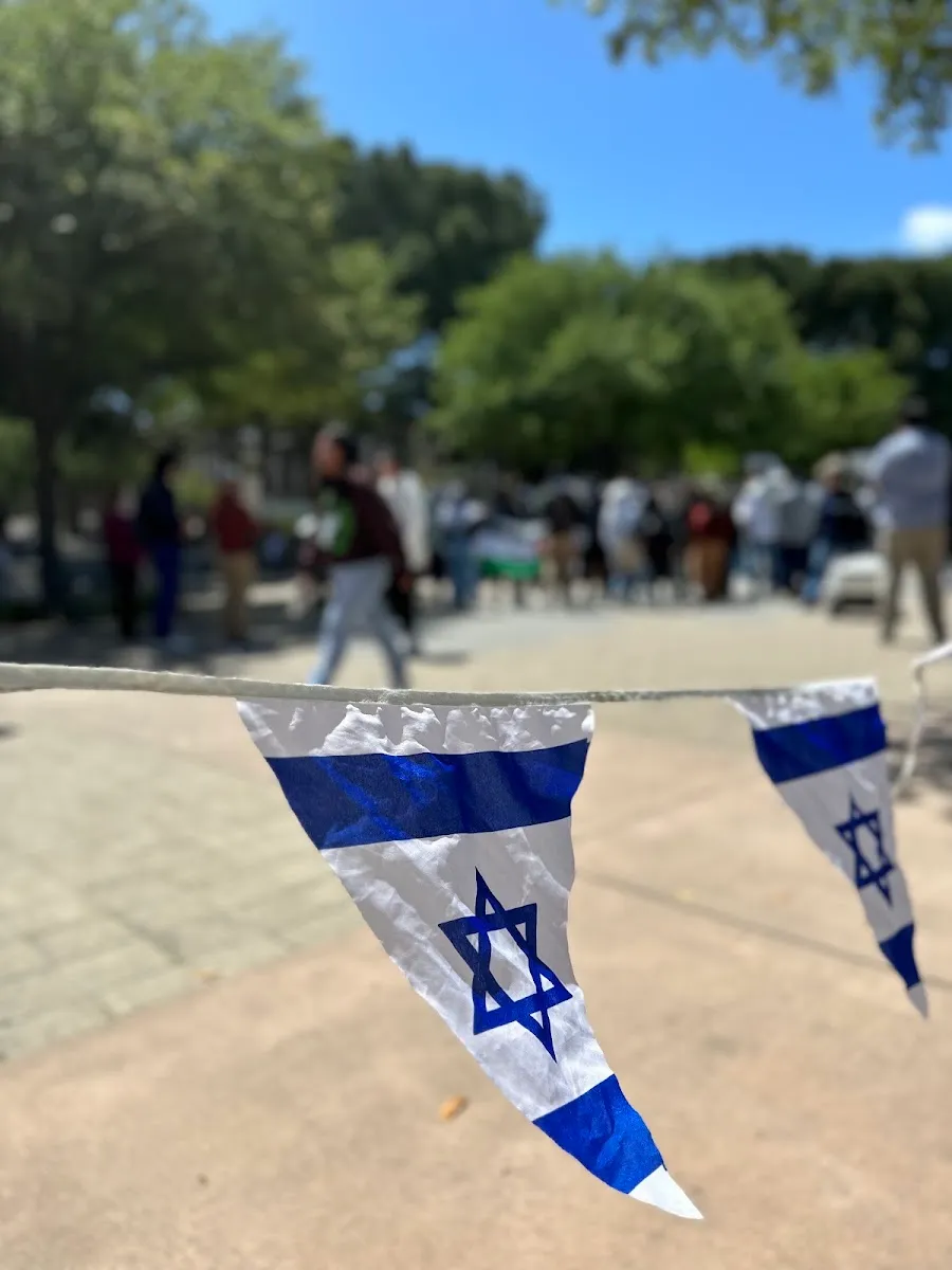 The Rohr Chabad Jewish Center at UCI — photo 5