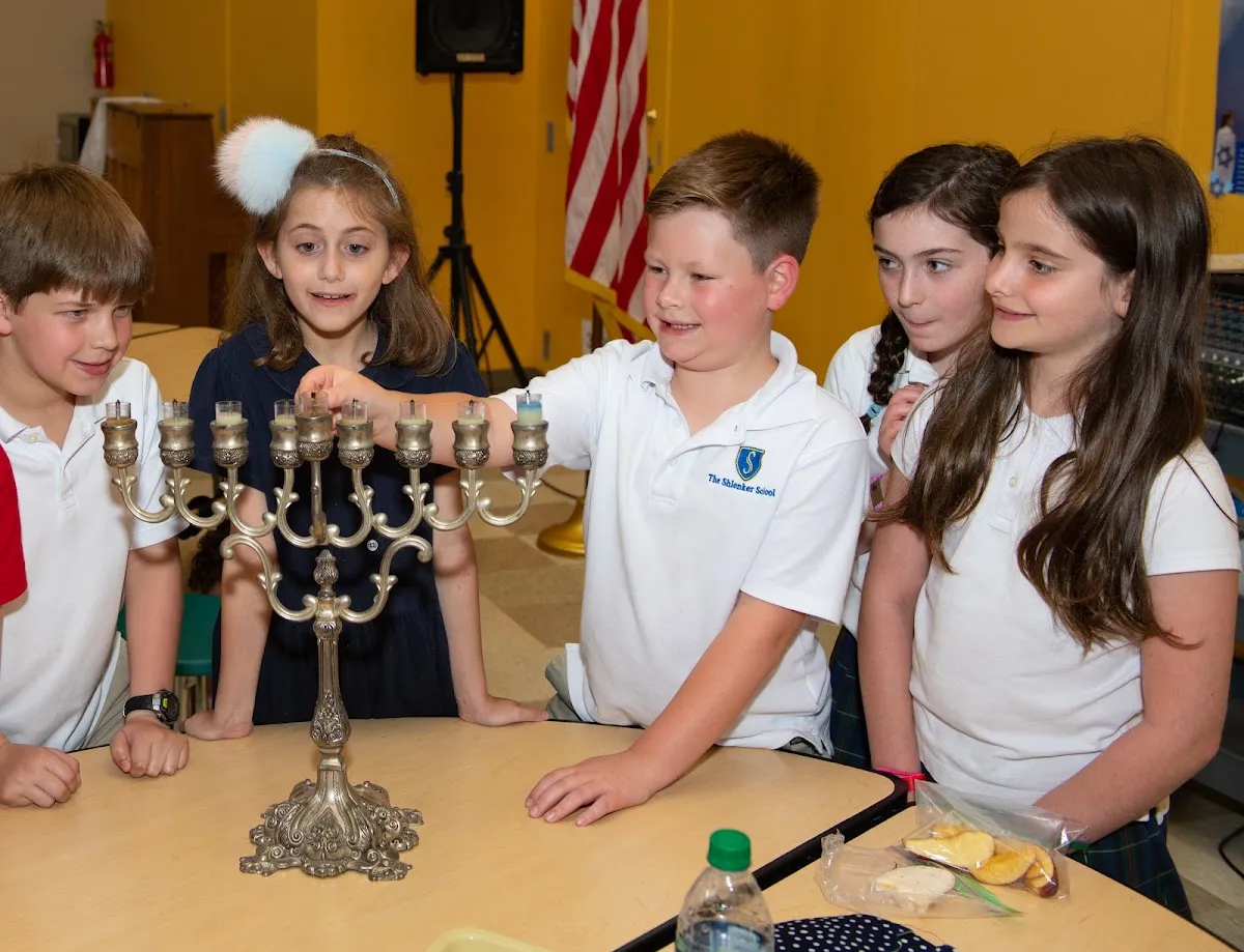 The Shlenker School — foto 4